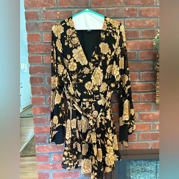 green emerald velvet dress City Sunset Maxi Dress Yellow
